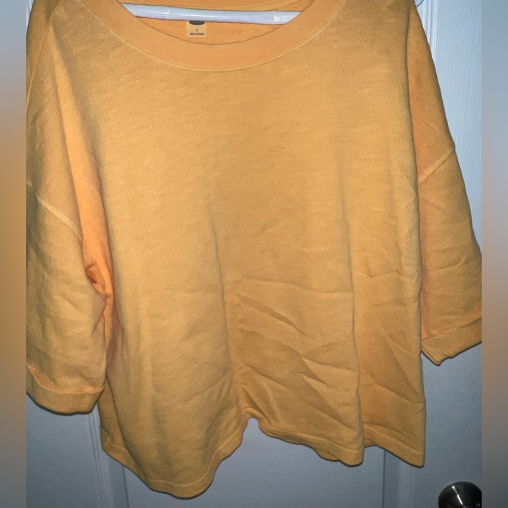 old navy oversized tee, boxy!